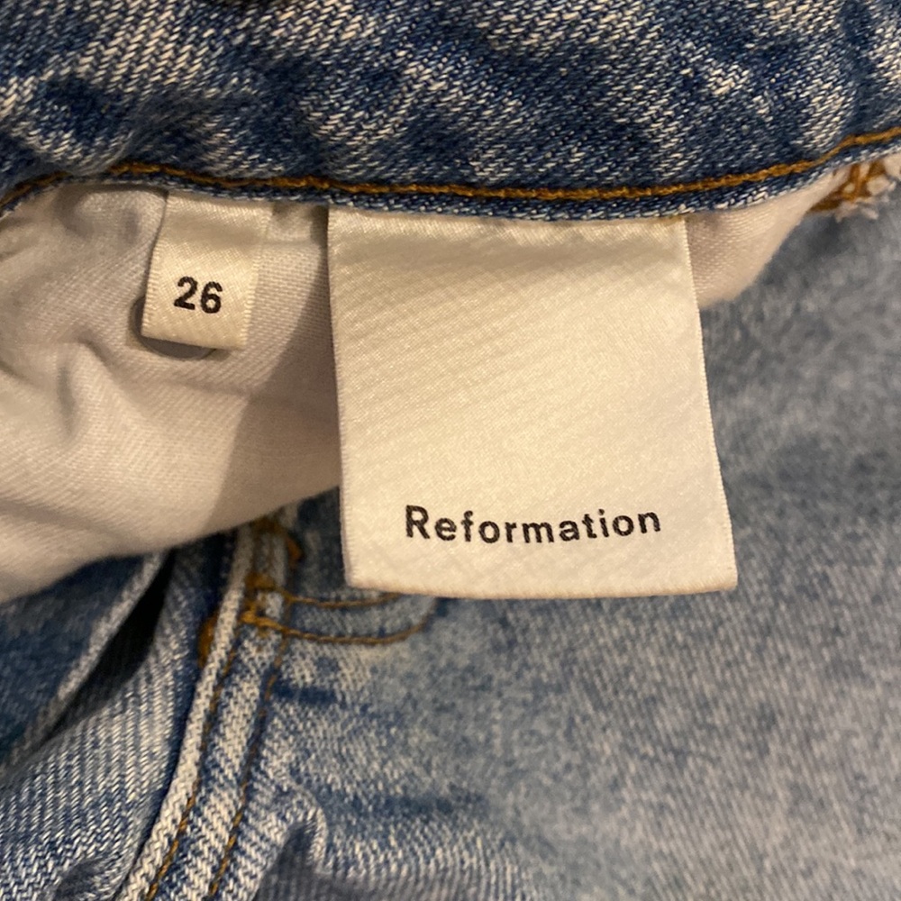 Reformation Light Blue Frayed Hem Jean Shorts. Size 26 - Picture 5 of 9